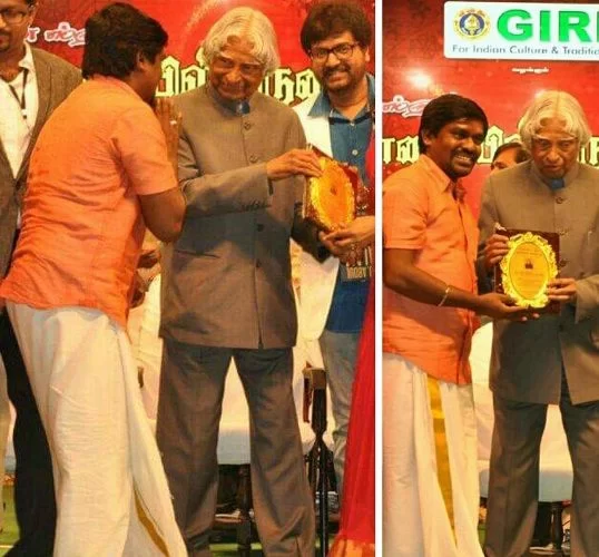 Velmurugan Receiving Award for Best Singer