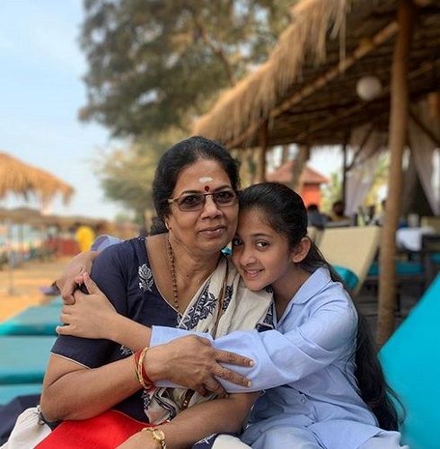 Archana Chandhoke's Mother and Daughter