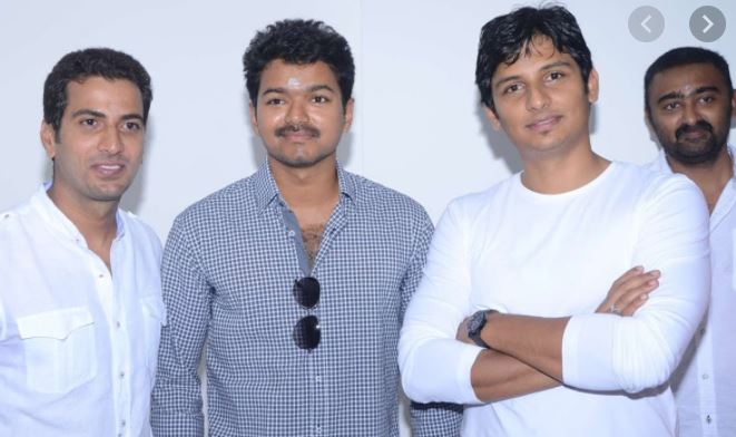 Jithan Ramesh with his brothers