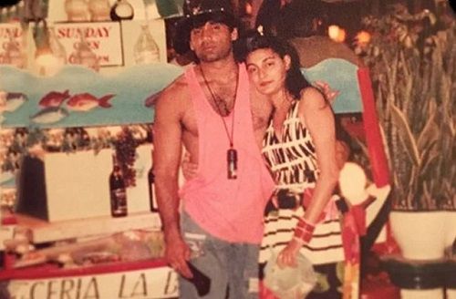 An Old Picture of Mana Shetty and Suniel Shetty