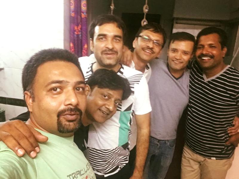 Hemant Kher with other famous actors from NSD