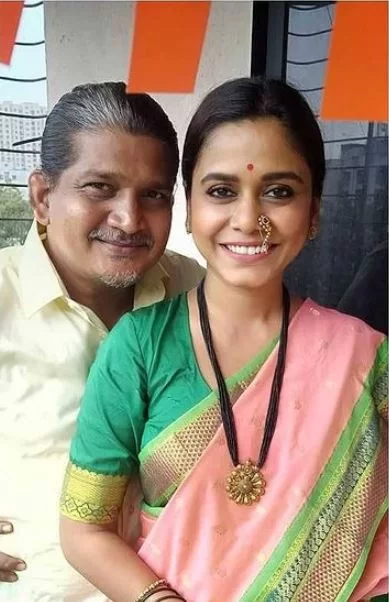 Hemangi Kavi with her husband