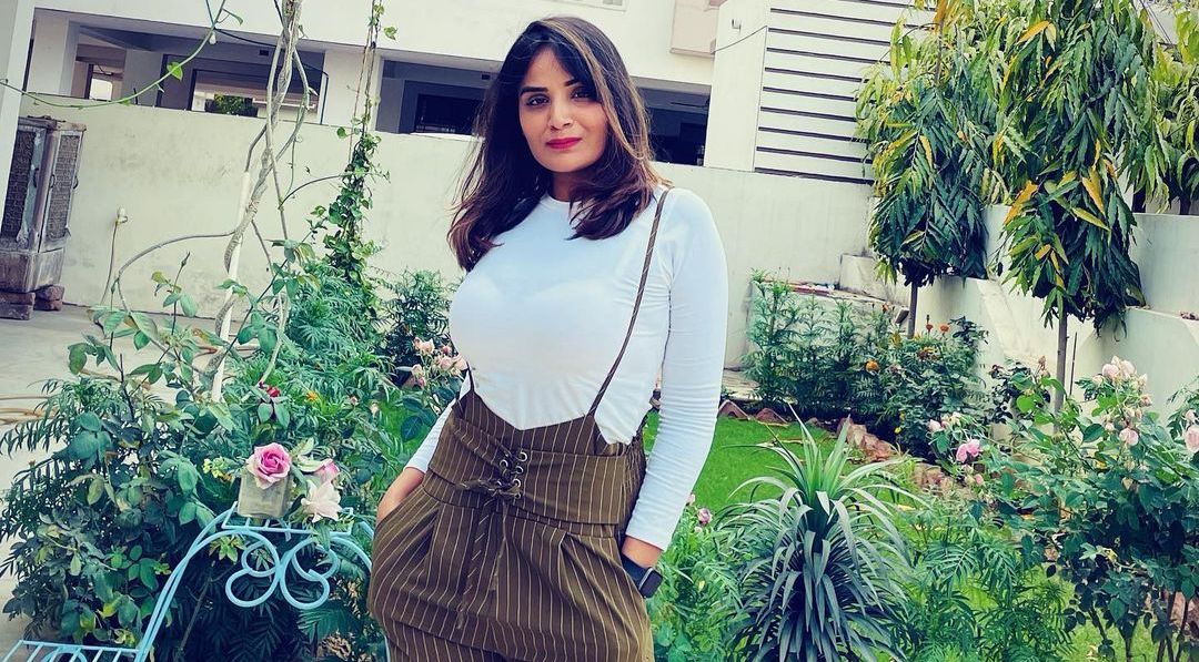 Aadita Jain (Anchor) Wiki, Biography, Age, Boyfriend, Family, Facts and More - Wikifamouspeople