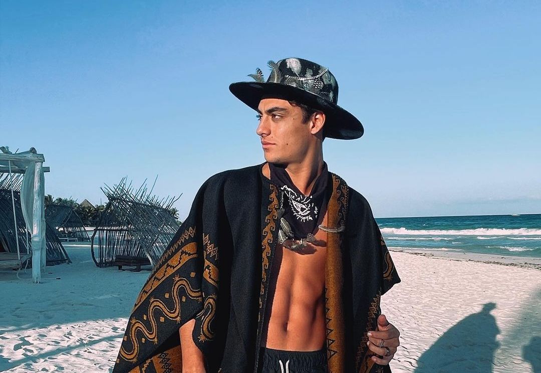 Niko Vives (Tiktok Star) Wiki, Biography, Age, Girlfriends, Family, Facts and More - Wikifamouspeople