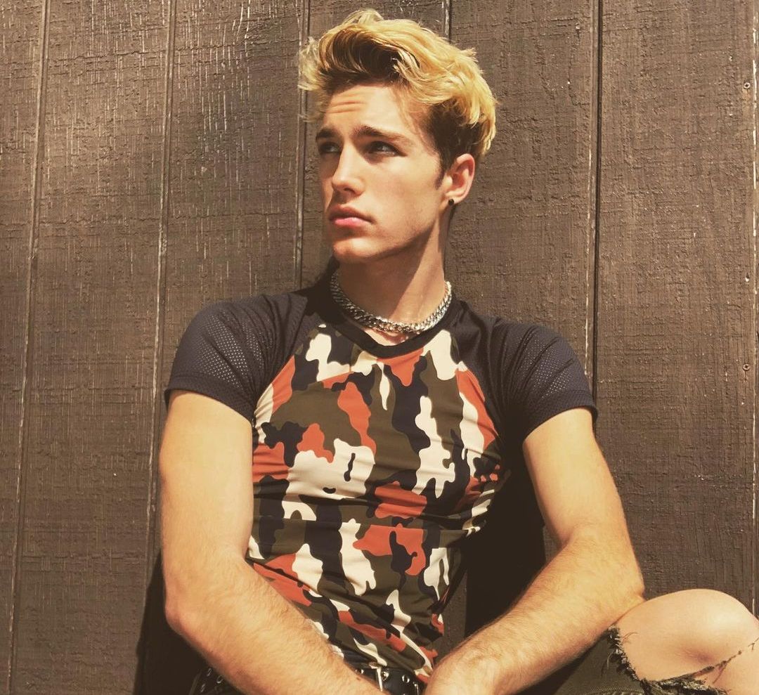 josiah_hoffman (TikTok Star) Wiki, Biography, Age, Girlfriends, Family, Facts and More - Wikifamouspeople