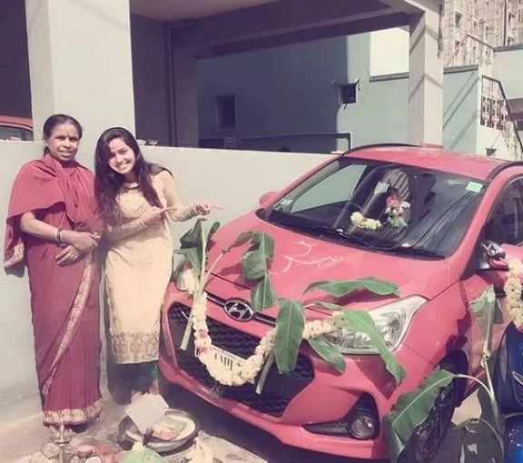 Shobha Shetty's car