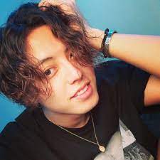 Sintarourou (Tiktok Star) Wiki, Biography, Age, Girlfriends, Family, Facts and More - Wikifamouspeople