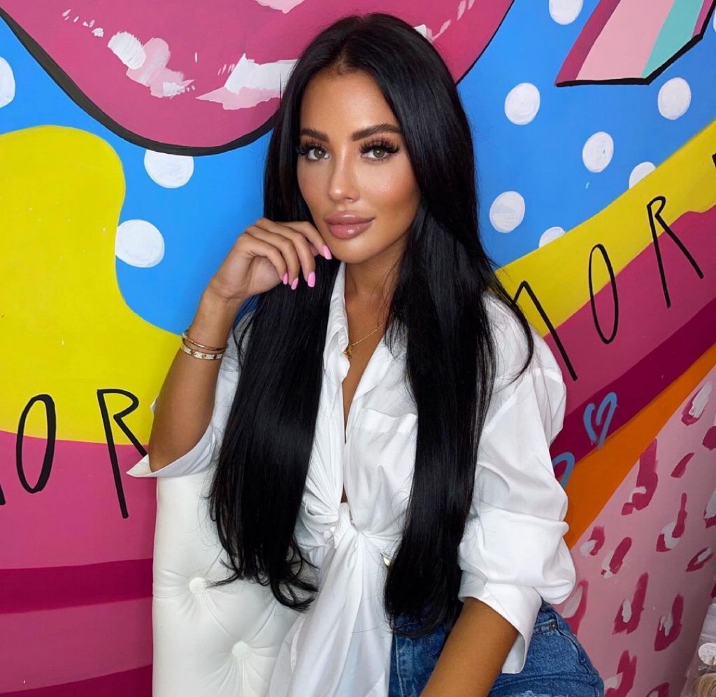 Yazmin Oukhellou Wiki, Biography, Net Worth, Age, Family, Facts and More - Wikifamouspeople