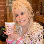 Dolly Parton Wiki, Age, Height, Husband, Family, Biography & More - Famous People Wiki
